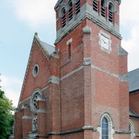La façade et le clocher vus du sud-ouest (2006)