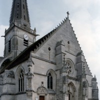 La façade de l'église vue du nord-ouest (2007)