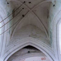 L'ancienne tour lanterne de la croisée du transept et sa voûte du milieu du 12ème siècle, vues vers l'est (2005)