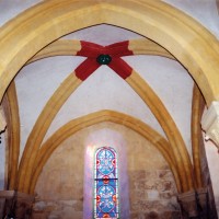 La voûte du choeur du 12ème siècle après restauration !!! (2002)