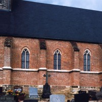 Vue partielle de l'église depuis le sud (2003)