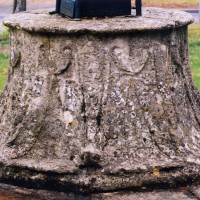 Haute-Epine : chapiteau provenant de l'abbaye de Beaupré ou de Lannoy (2007)