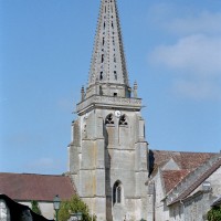 Vue partielle de l'église depuis le sud (2007)