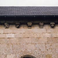 Vue partielle du mur sud de la nef depuis le sud (2004)