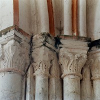Chapiteaux de la base du clocher (2001)