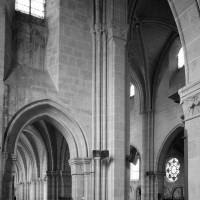 Vue partielle du transept sud et de la nef vers le nord-ouest