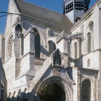 La nef et le mur ouest du bras sud du transept vus du sud-ouest (1996)