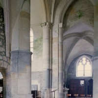 Vue partielle du choeur et du bras sud du transept vers le sud-est (2002)