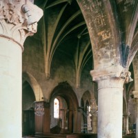 Vue partielle de la nef vers le nord-est depuis le bas-côté sud (1997)