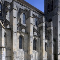 L'élévation de la nef et de la travée droite du choeur vue du sud-ouest (2017)