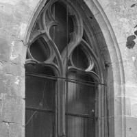 La fenêtre est de la chapelle nord (2000)