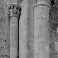 Chapiteaux de la chapelle du 13ème siècle (1994)