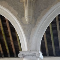 Retombée de voûte et chapiteau aux arcades sud de la nef (2019)