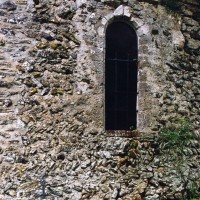 Vue partielle du mur sud de la nef depuis le sud-ouest (2005)
