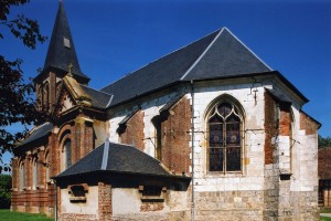 L'église vue depuis le sud-est (2004)