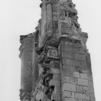 Les vestiges du clocher vus du sud (1995)