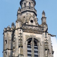 Les parties hautes du clocher vues de l'ouest (1997)
