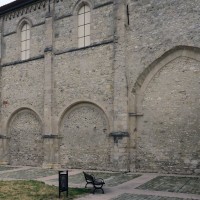 Le mur sud de la nef et la travée du transept vus du sud-est (2019)