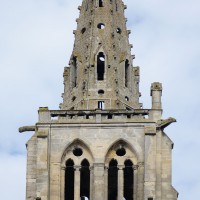 L'étage du beffroi et la flèche de la tour nord vus de l'est (2016)