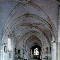 L'intérieur de la partie nord de l'église vu vers l'est (2008)