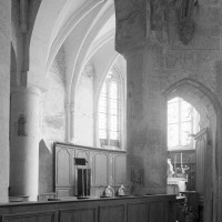 Vue partielle du choeur vers le nord-est depuis le bras sud du transept (1997)