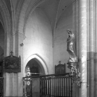 Vue partielle du bras nord du transept vers le nord-ouest (1997)