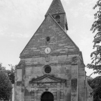 La façade ouest de l'église (2000)