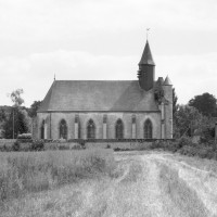 La chapelle dans son environnement vue du nord (1977)