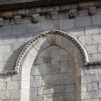 Fenêtre à l'ouest de la chapelle du 12ème siècle (2018)