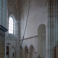 Vue partielle du bras sud du transept vers le sud-ouest (2001)