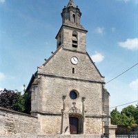 La façade de l'église vue du nord-ouest (2001)