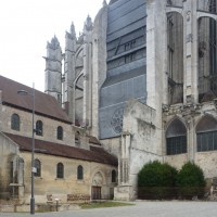 La Basse-Oeuvre et la cathédrale vues du sud-ouest (2015)