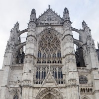 Les parties supérieures de la façade du bras sud du transept (2015)