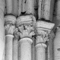 Chapiteaux des chapelles du sud du choeur (1980)