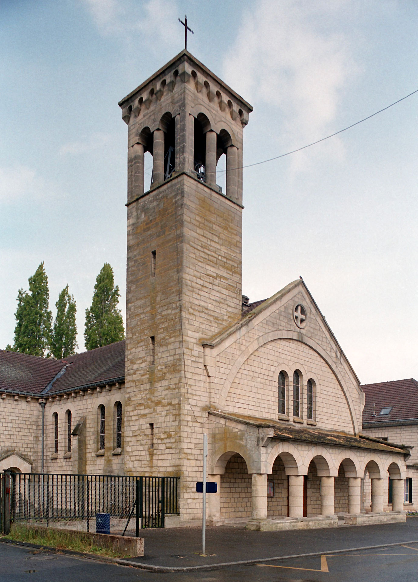Chantilly, SainteThérèse Eglises de l'Oise