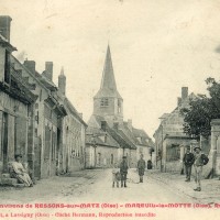 Le village et l'église en 1907