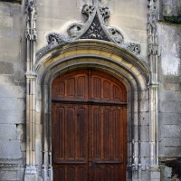 Le portail ouest, refait au 19ème siècle (2017)