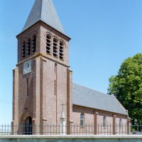 L'église vue du sud-ouest (2006)