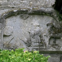 Bas-relief remonté dans le bras sud du transept (2007)