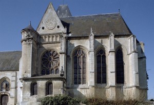 Le transept et le choeur paroissial, dédié à Notre-Dame, vus du sud (2003)