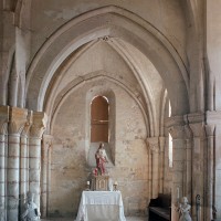 Le choeur du 12ème siècle vu vers l'est (2002)