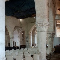 Vue partielle de l'intérieur depuis le bas-côté sud vers le nord-est (2002)