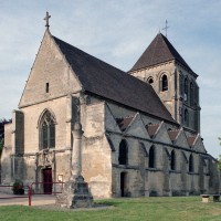 L'église vue du sud-ouest (2006)