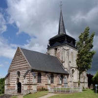 L'église vue du sud-ouest (2004)