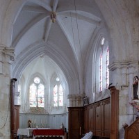 La travée du clocher et le choeur vus vers le sud-est (2004)