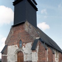 L'église vue du sud-ouest (2004)