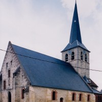 L'église vue du sud-ouest (2004)