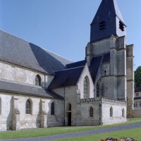 Vue partielle de l'église depuis le sud-ouest (2007)