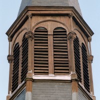 L'étage du beffroi du clocher (2003)