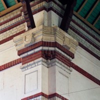 Détail d'un pilier de la croisée (2007)